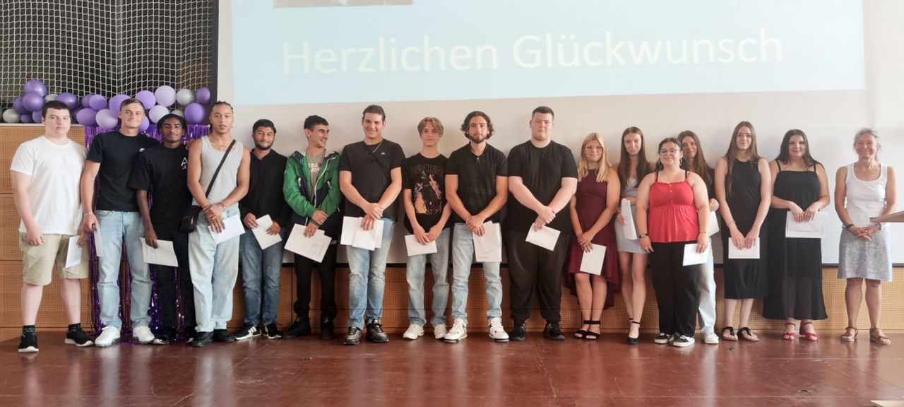 Verabschiedung B A 2023 BSGG Berufliche Schulen Gro Gerau Verabschiedung B A 2023 BSGG Berufliche Schulen Gro Gerau
